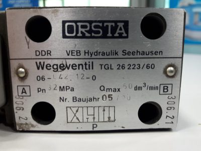 Orsta Hydraulik Wegeventil TGL26223/60 mit G45H TGL32094 (einfach)